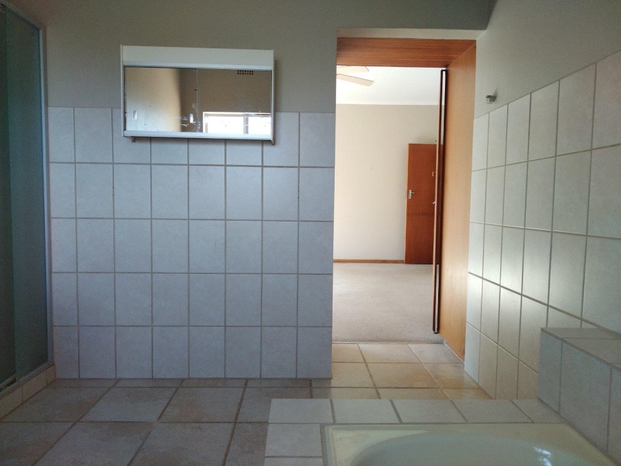 4 Bedroom Property for Sale in Flora Park Northern Cape